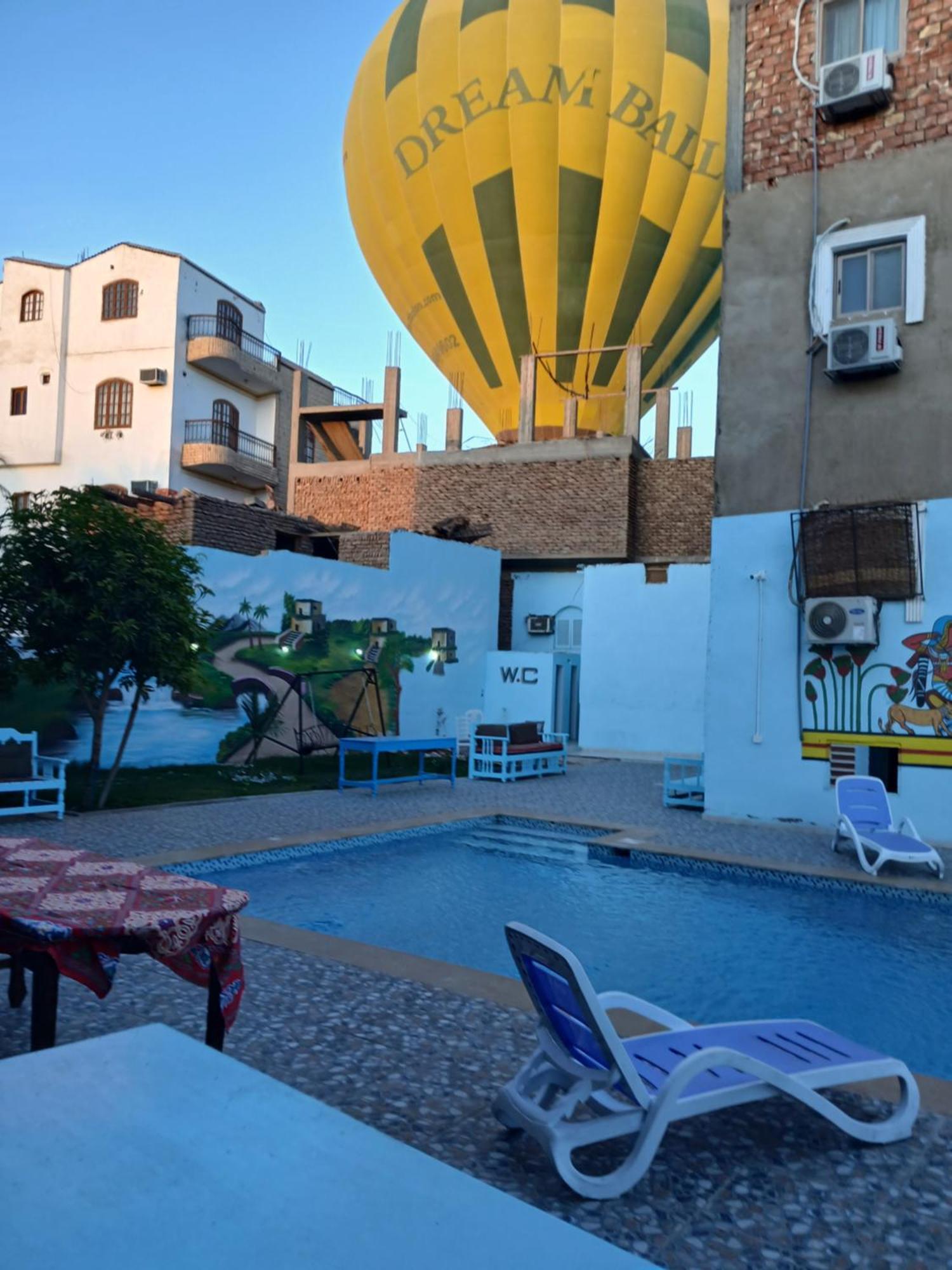 Luxor View Hostel Esterno foto