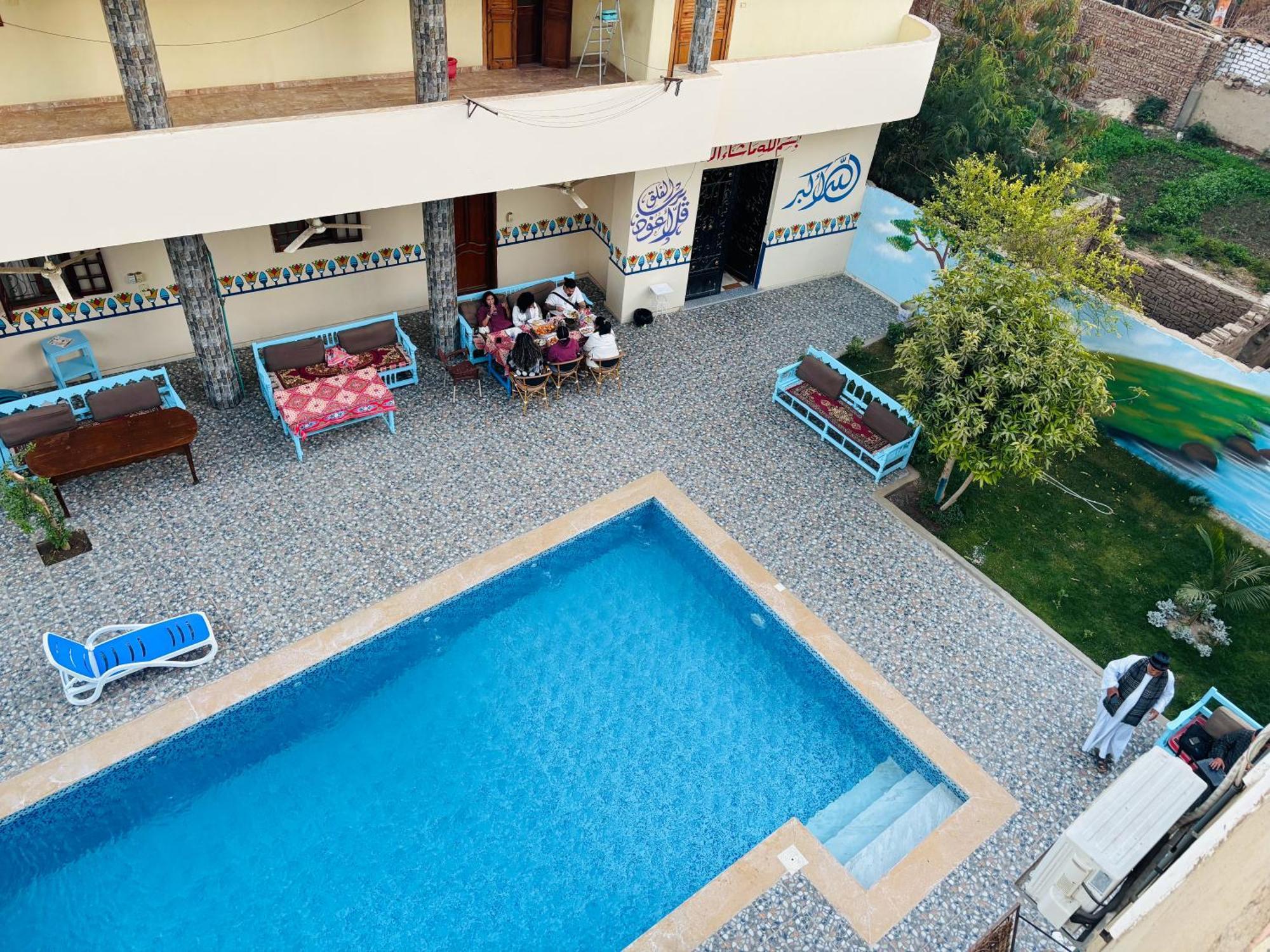 Luxor View Hostel Esterno foto